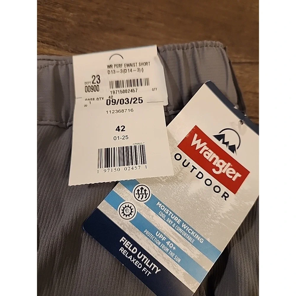 Wrangler Mens‎ Field Utility Shorts 42 Relaxed Fit Zipper Cargo 10